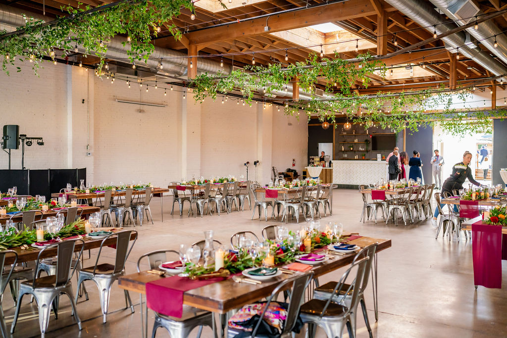 Urban chic wedding at SKYLIGHT