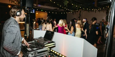 SuviJoe-Wedding-799-1238x826-1-rb9vdhbpivuoqpmt9i0wm6bh6y4mpoy2bm1b31xsk0