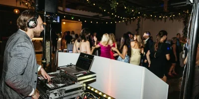 SuviJoe-Wedding-799-1238x826-1-rb9vdhbpivuoqpmt9i0wm6bh6y4mpoy2bm1b31xsk0